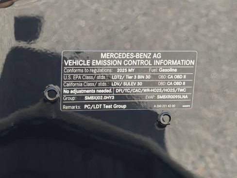 Used 2025 Mercedes-Benz GLA 250 4MATIC image 9