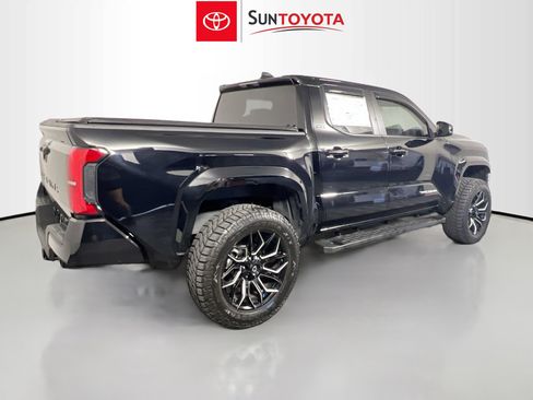 Used 2024 Toyota Tacoma SR5 AWD/4WD image 4