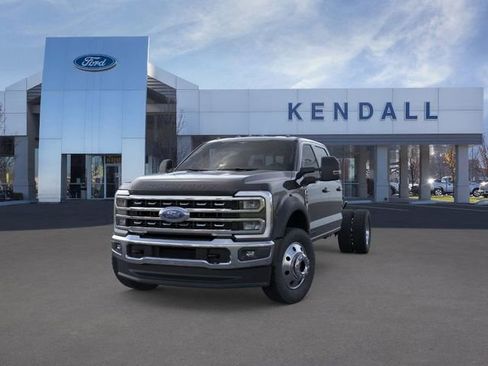 New 2026 Ford F550 4x4 Crew Cab image 2