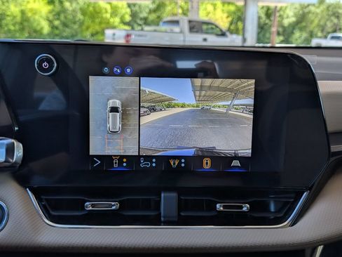 New 2027 Chevrolet Equinox ACTIV w/ Safety and Technology Package FWD image 22
