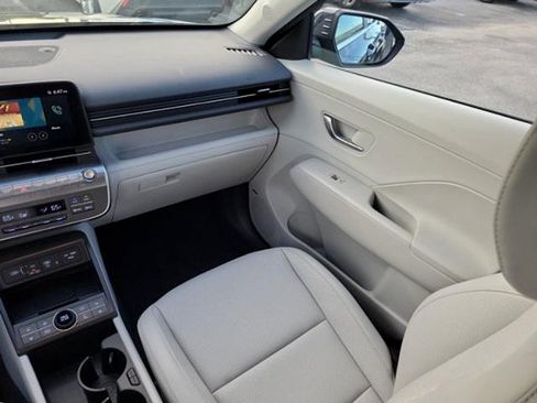 Used 2024 Hyundai Kona Limited FWD image 13