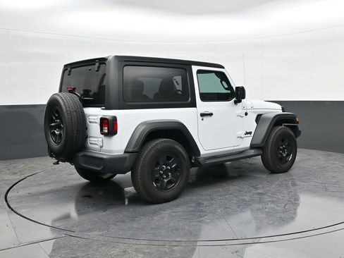 Used 2023 Jeep Wrangler Sport image 7