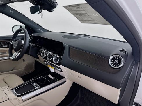 New 2026 Mercedes-Benz GLA 250 image 31