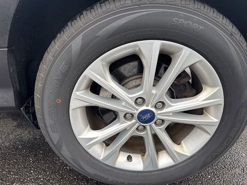 Used 2017 Ford Escape SE AWD/4WD image 8