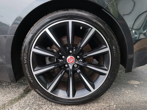 Used 2016 Jaguar F-TYPE Convertible RWD image 49