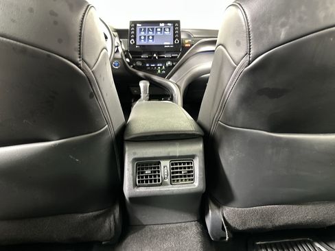 Used 2022 Toyota Camry XLE image 58