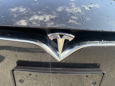 Used 2018 Tesla Model S 75D image 12