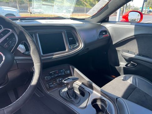 New 2023 Dodge Challenger SRT Hellcat w/ Driver Convenience Group image 13
