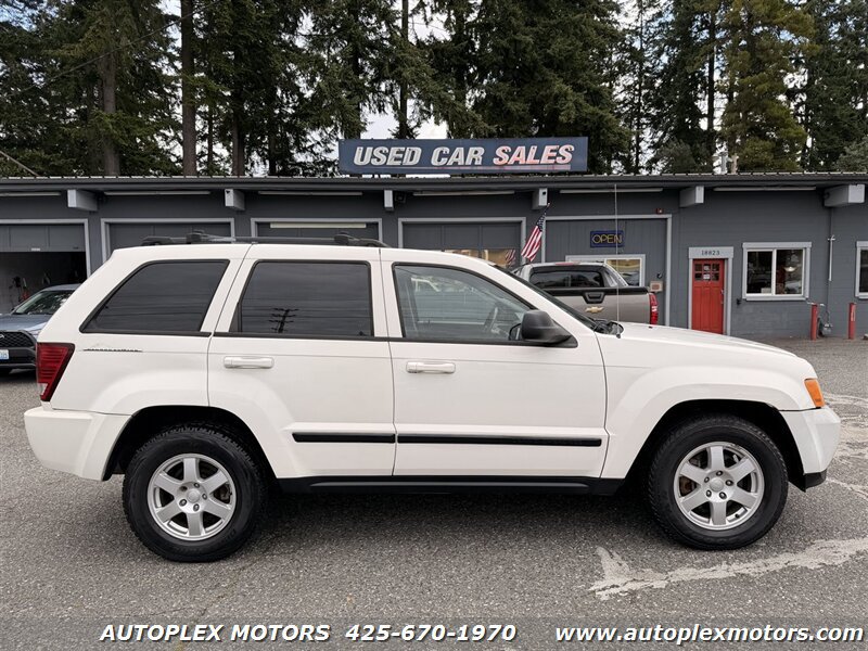 Used 2008 Jeep Grand Cherokee Laredo AWD/4WD image 8