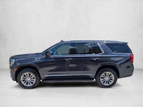Used 2023 GMC Yukon SLT AWD/4WD image 9