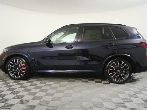 New 2026 BMW X5 xDrive50e w/ M Sport Package AWD/4WD image 6