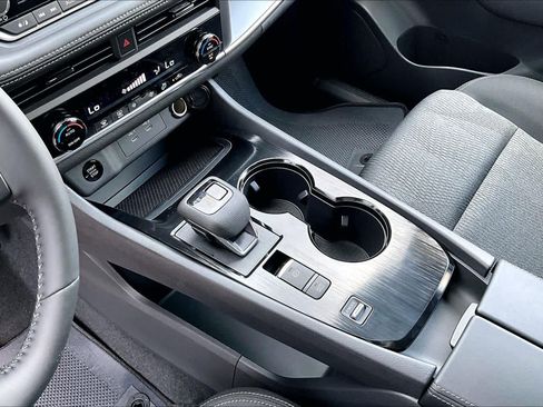 New 2026 Nissan Rogue SV FWD image 7