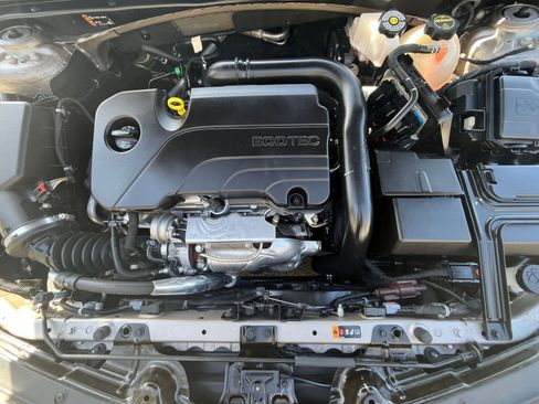 Used 2024 Chevrolet Malibu LT image 33