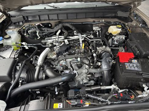 New 2026 Ford Bronco Badlands image 36