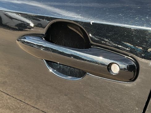 Used 2025 Toyota Corolla LE image 10