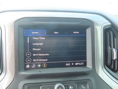 Used 2020 Chevrolet Silverado 1500 Custom w/ Custom Value Package RWD image 29