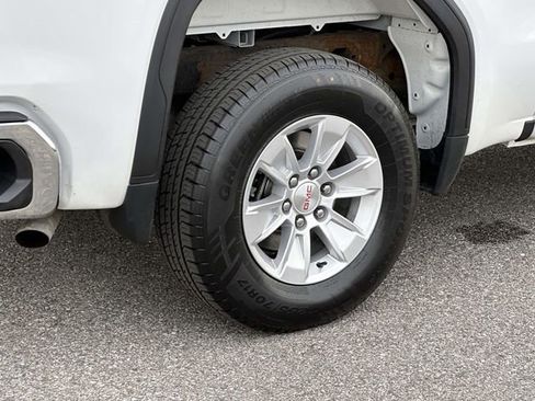 Used 2023 GMC Sierra 1500 SLE image 29