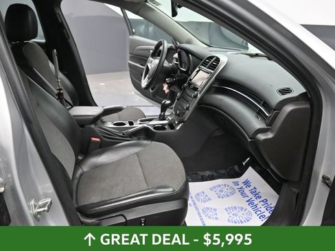 Used 2014 Chevrolet Malibu LT FWD image 19