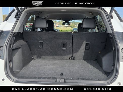 Used 2024 GMC Terrain SLT image 31