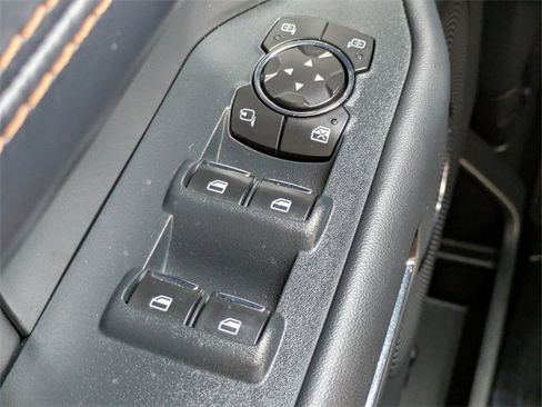 Certified 2022 Ford Expedition Platinum image 24