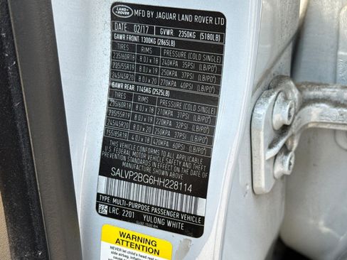 Used 2017 Land Rover Range Rover Evoque SE Premium AWD/4WD image 23