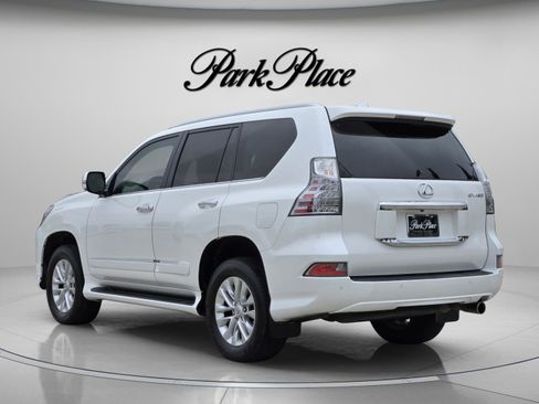 Used 2018 Lexus GX 460 Premium w/ Premium Package AWD/4WD image 3