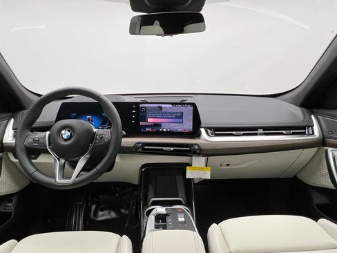 Used 2026 BMW X1 xDrive28i w/ Technology Package AWD/4WD image 10