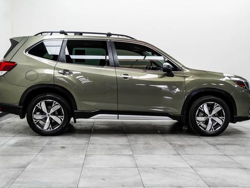 Used 2019 Subaru Forester Touring image 9