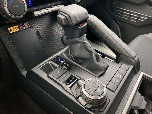 New 2026 Toyota 4Runner TRD Off-Road Premium image 24