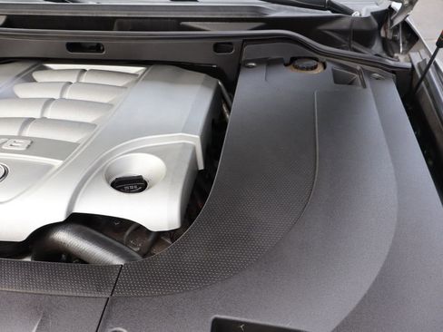 Used 2010 Lexus LX 570 4WD image 44