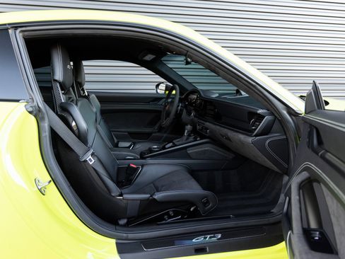Certified 2022 Porsche 911 GT3 image 29