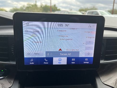 Used 2020 Ford Explorer Platinum image 15