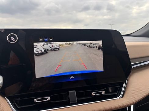 Used 2026 Chevrolet Equinox ACTIV w/ Convenience Package III image 21