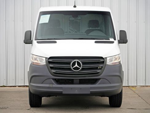 Used 2021 Mercedes-Benz Sprinter 2500 w/ Driver Convenience Package image 6