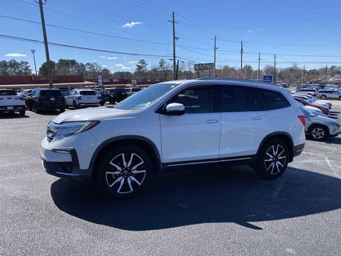 Used 2019 Honda Pilot Touring image 10