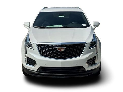 New 2025 Cadillac XT5 Luxury image 7