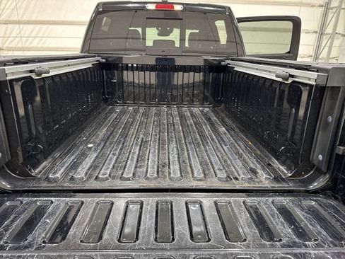 Used 2022 RAM 1500 Laramie AWD/4WD image 27