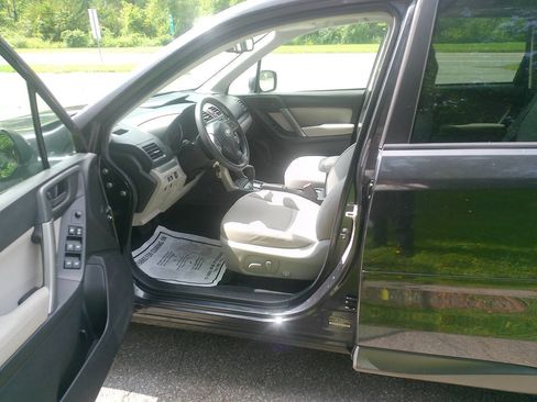 Used 2015 Subaru Forester 2.5i Premium w/ All-Weather Package AWD/4WD image 13