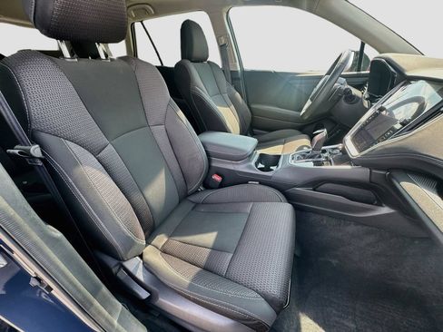 Certified 2025 Subaru Outback Premium w/ Popular Package #1 AWD/4WD image 36