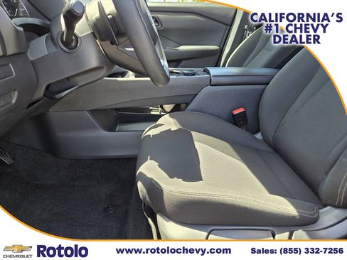 Used 2024 Nissan Rogue S AWD/4WD image 19
