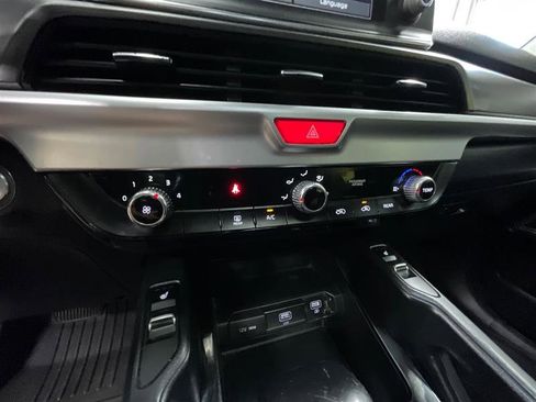 Used 2021 Kia Telluride S FWD image 17