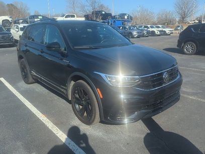 Used 2024 Volkswagen Tiguan SE R-Line
