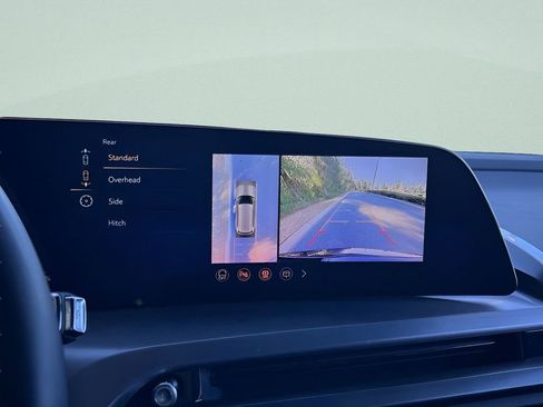 Used 2026 Cadillac Vistiq Sport image 19