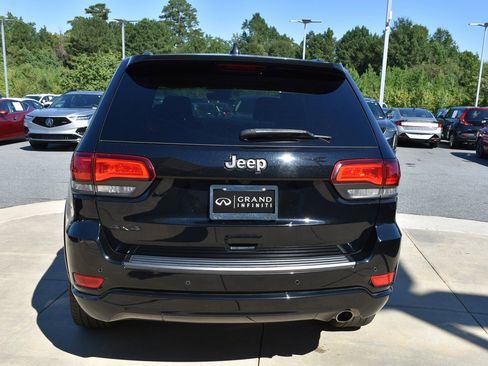 Used 2021 Jeep Grand Cherokee Limited image 13