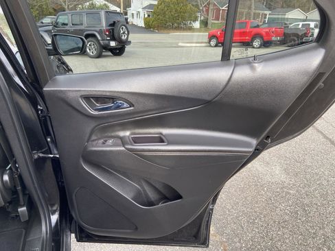Used 2020 Chevrolet Equinox Premier image 32