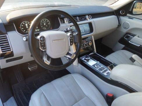 Used 2017 Land Rover Range Rover Supercharged AWD/4WD image 5