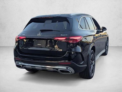 New 2026 Mercedes-Benz GLC 300 4MATIC image 2