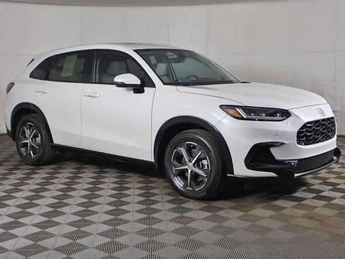 Used 2025 Honda HR-V EX-L image 2