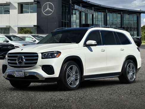 Certified 2024 Mercedes-Benz GLS 450 4MATIC image 8