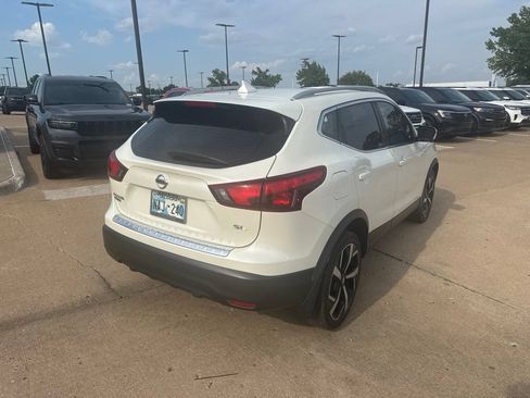 Used 2017 Nissan Rogue Sport SL FWD image 6